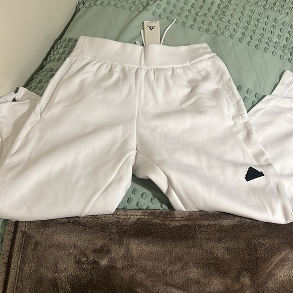 Mens ZNE Adidas - Picture 4 of 5